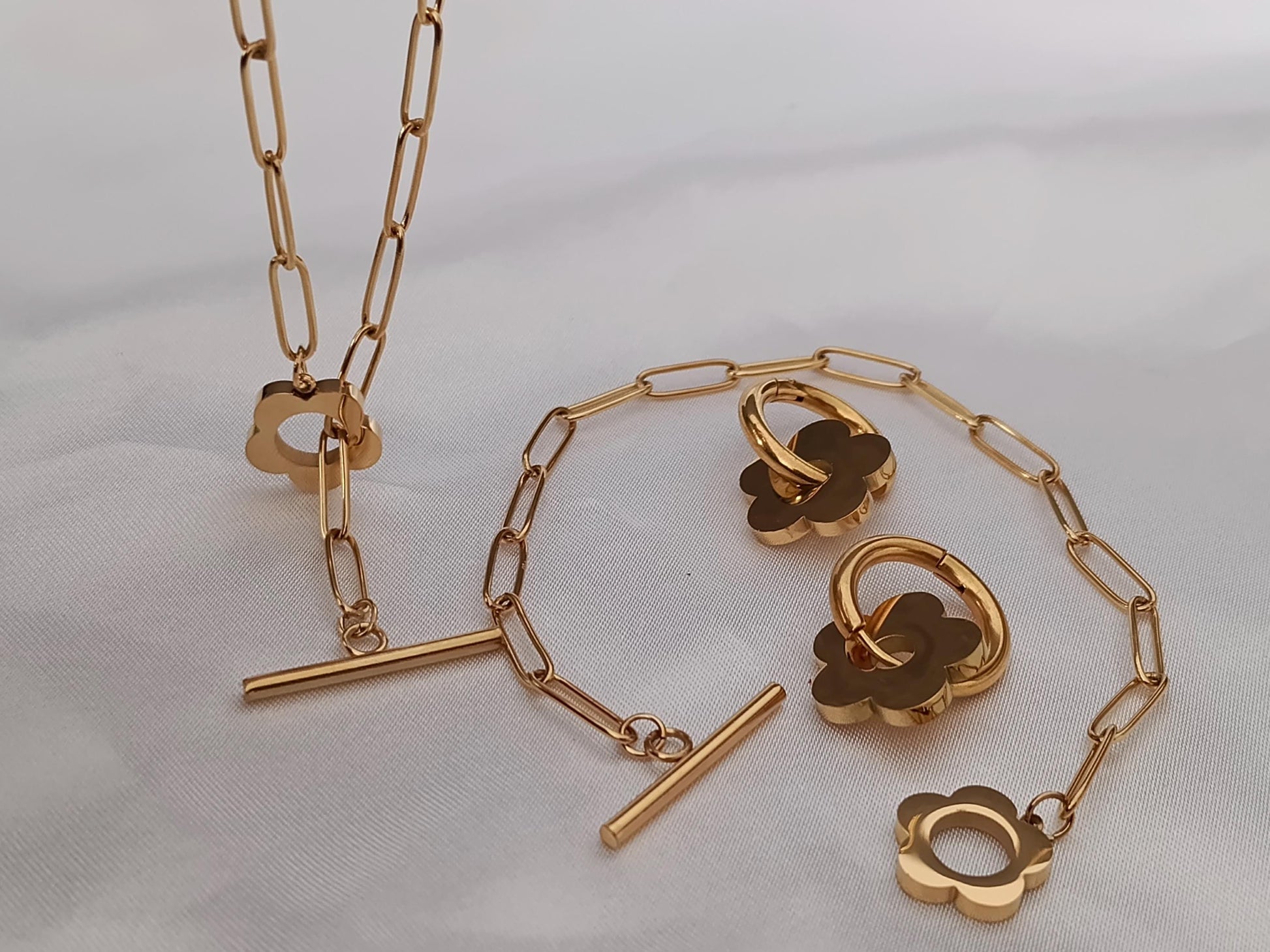 Conjunto de joyas Acero Inoxidable Oro 18K collar +pulsera + pendientes aros a juego para mujeres