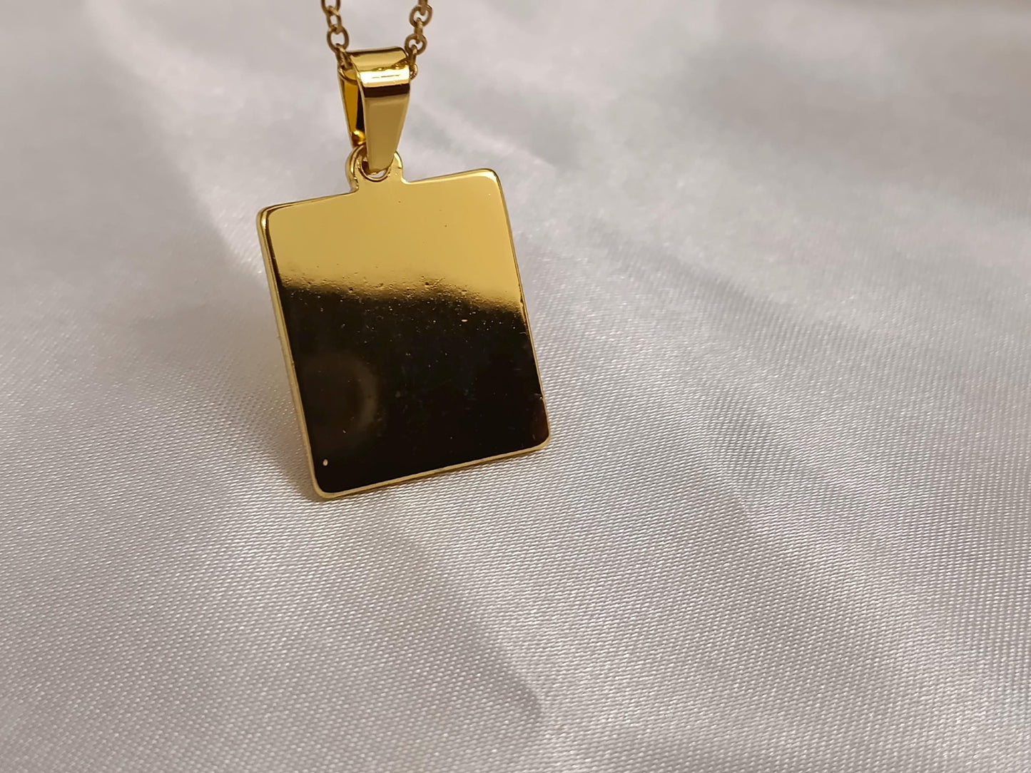 Collar de pluma,medalla, cruz,y corazón acero inoxidable oro bañado 18K 40cm más extensión de 5cm para mujeres