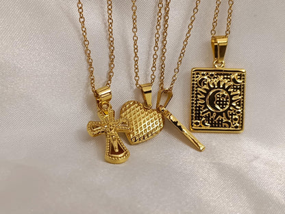 Collar de pluma,medalla, cruz,y corazón acero inoxidable oro bañado 18K 40cm más extensión de 5cm para mujeres