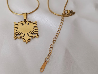 Collar con colgante Águila Albania acero inoxidable bañado en oro 18K cadena 60cm 24 pulgadas para hombres o mujeres