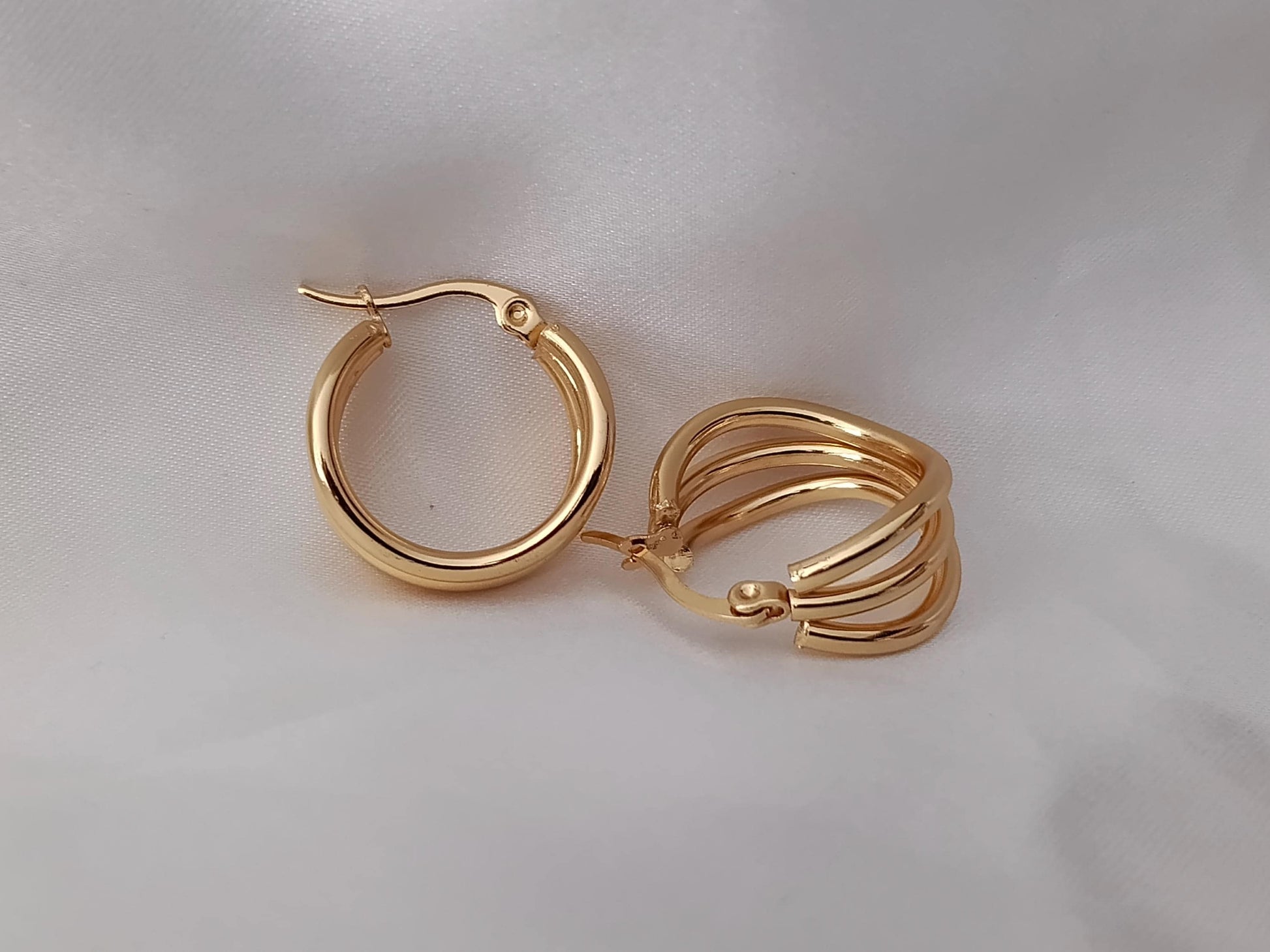 Pendientes de aros anchos bañado en oro 18K.acero inoxidable aretes para uso diarios para mujeres