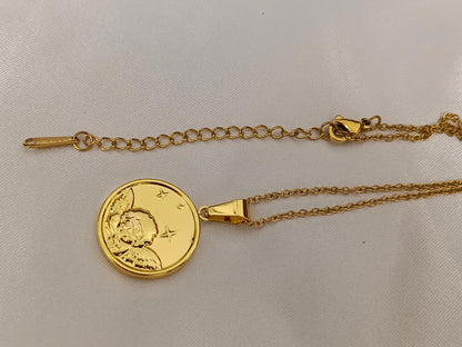 Collar con Colgante moneda de Ángel en Oro 18K (PVD) - 16" + 2" Ajustable para mujeres