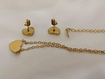 Conjunto de collar corazón circonita con pendientes a juego acero inoxidable bañado en oro 18K para mujeres
