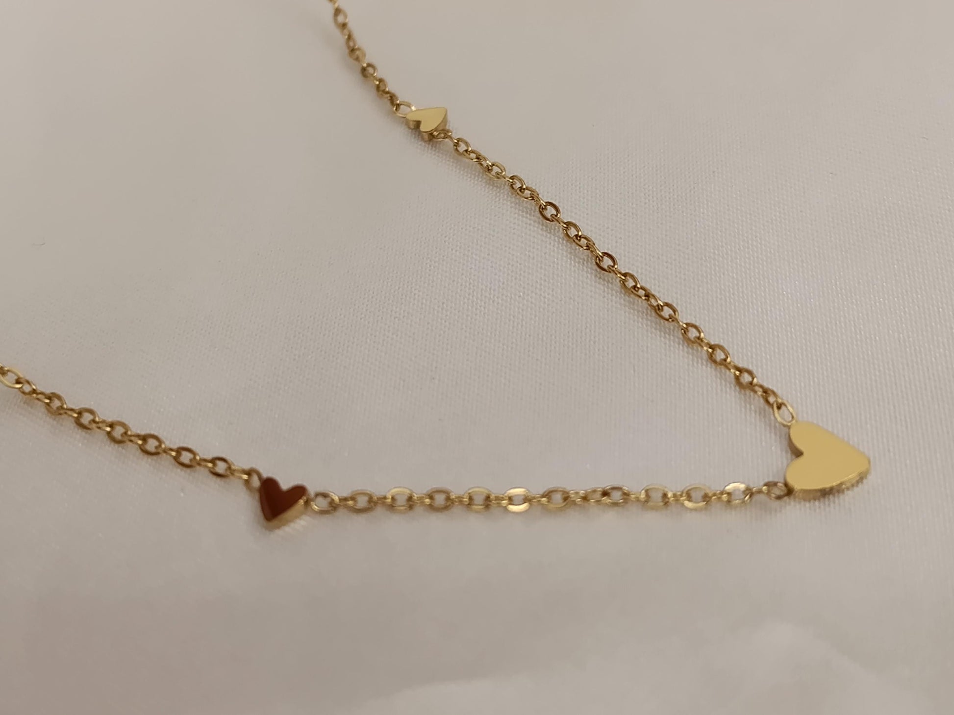Collar con corazón acero inoxidable oro bañado 18K resistente al agua para mujeres