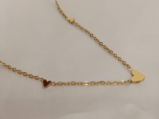 Collar con corazón acero inoxidable oro bañado 18K resistente al agua para mujeres