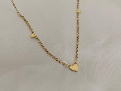 Collar con corazón acero inoxidable oro bañado 18K resistente al agua para mujeres