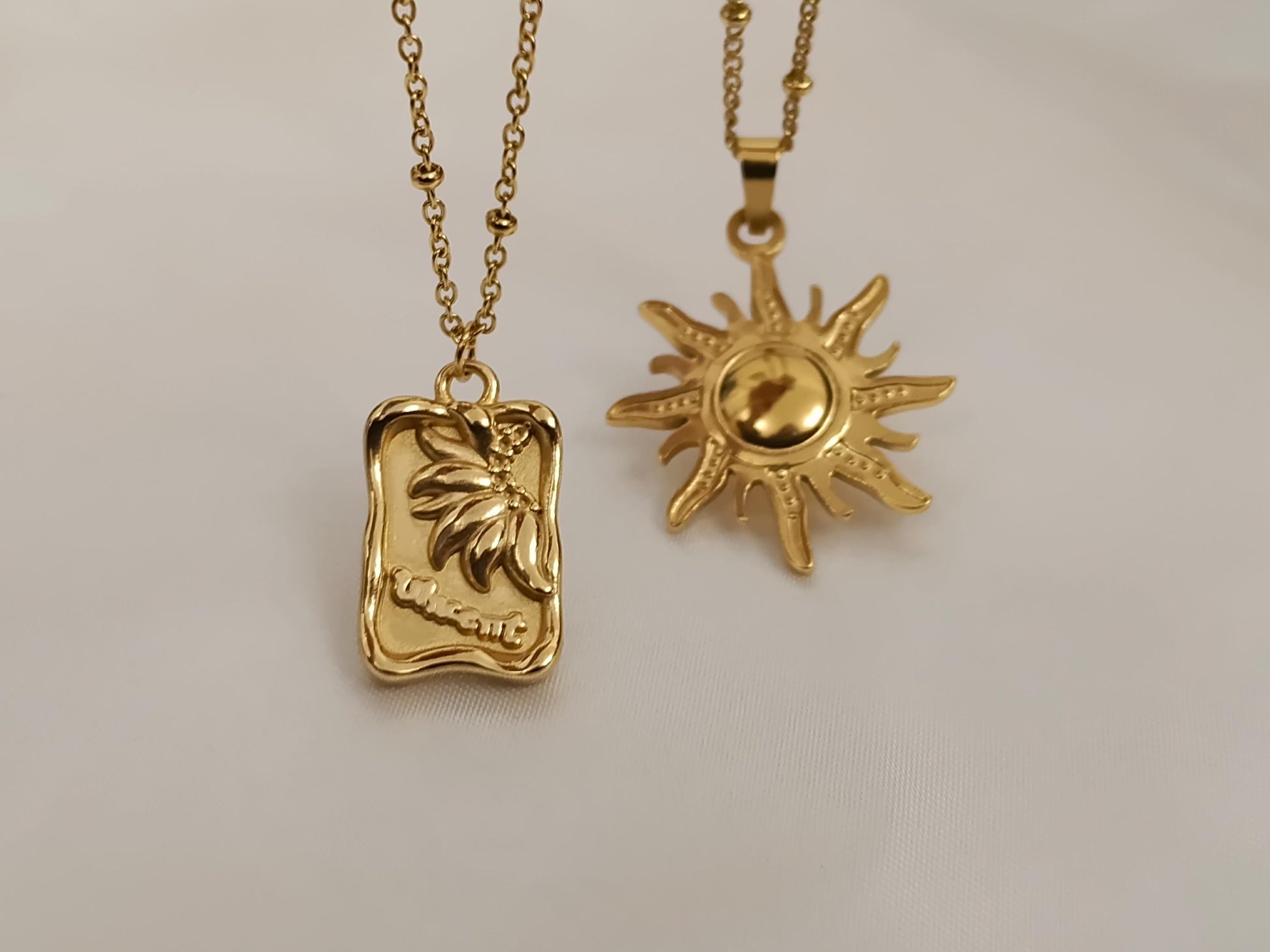 Collar con colgantes de sol y medalla acero inoxidable oro bañado 18K para mujeres