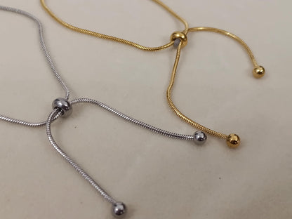 Pulsera con cadena serpiente diseño sencillo ajustable acero inoxidable oro bañado 18K para mujeres