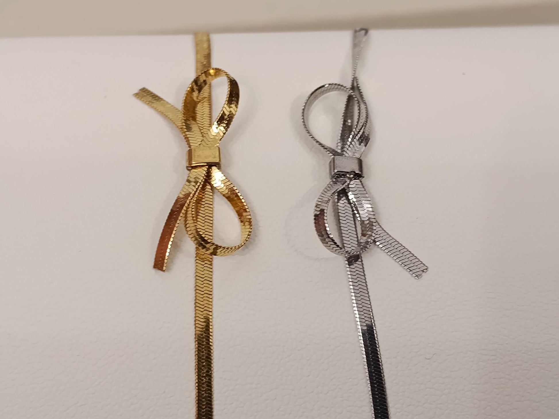 Pulsera con cadena serpiente plana diseño sencillo ajustable acero inoxidable oro bañado 18K para mujeres