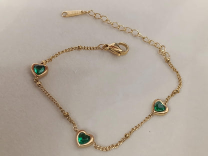 Pulsera con corazones circonitas verdes acero inoxidable bañado en oro 18K para mujeres