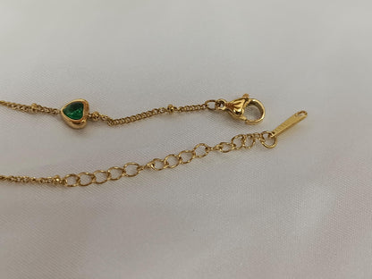 Pulsera con corazones circonitas verdes acero inoxidable bañado en oro 18K para mujeres