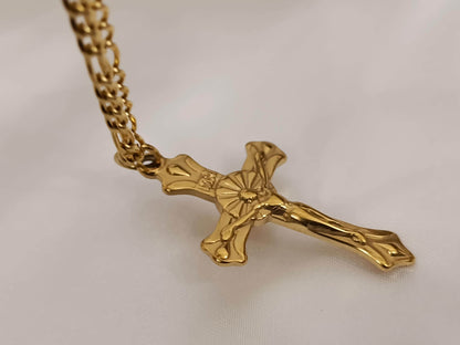 Collar con colgantes de cruz acero inoxidable oro bañado 18K tratado como oro viejo para mujeres