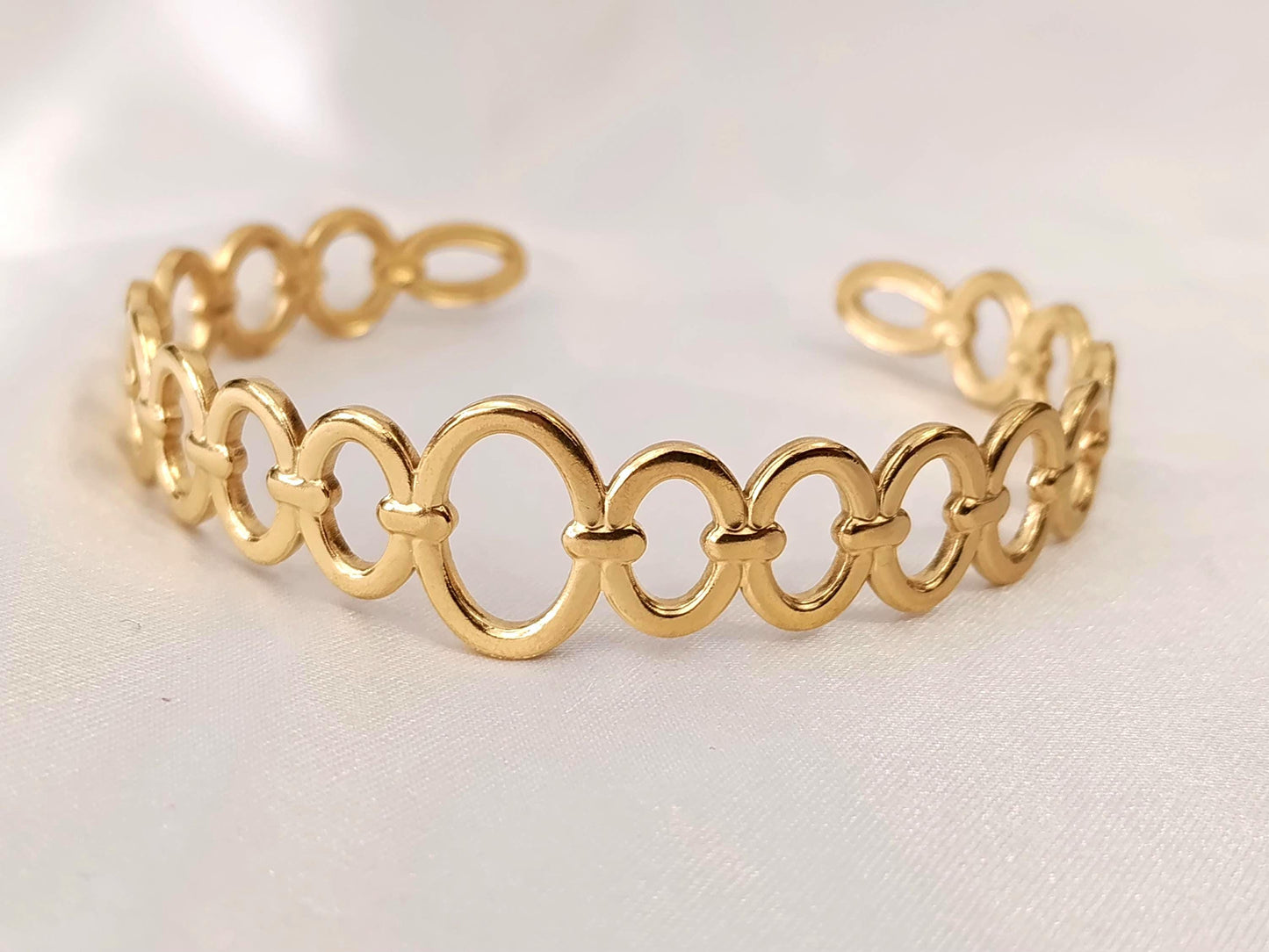 Brazalete pulsera calado ajustable abierto Acero Inoxidable con Baño de Oro 18K regalos para mujeres