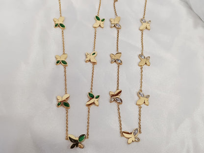 Collar con colgantes de cuentas mariposas verdes en Oro 18K (PVD) - Acero Inoxidable - Ajustable para mujeres